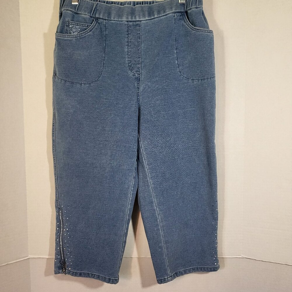 Dream Jeannes by Quacker Factory Women's Pull On Capris Size Medium Denim